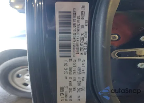 2015 Ram 1500 Laramie z USA, uszkodzony, nr VIN 1C6RR7JM7FS573103